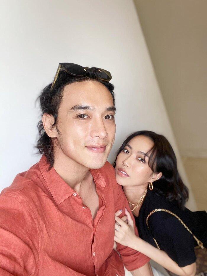 Cứ gặp một nam thần, Diệu Nhi lại ngả nghiêng mặc kệ Anh Tú-4