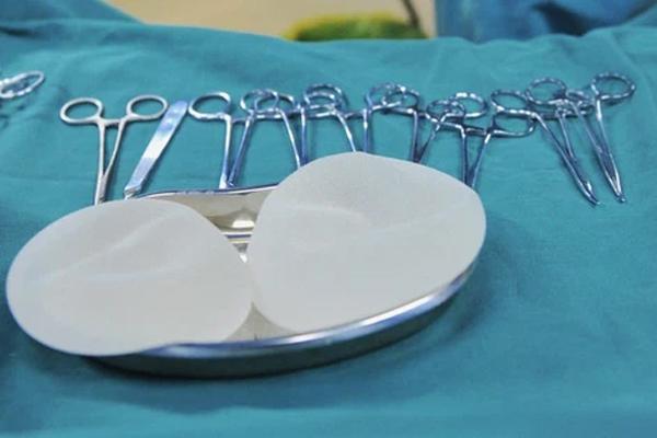61-year-old woman died after breast augmentation at Kangnam Hospital
