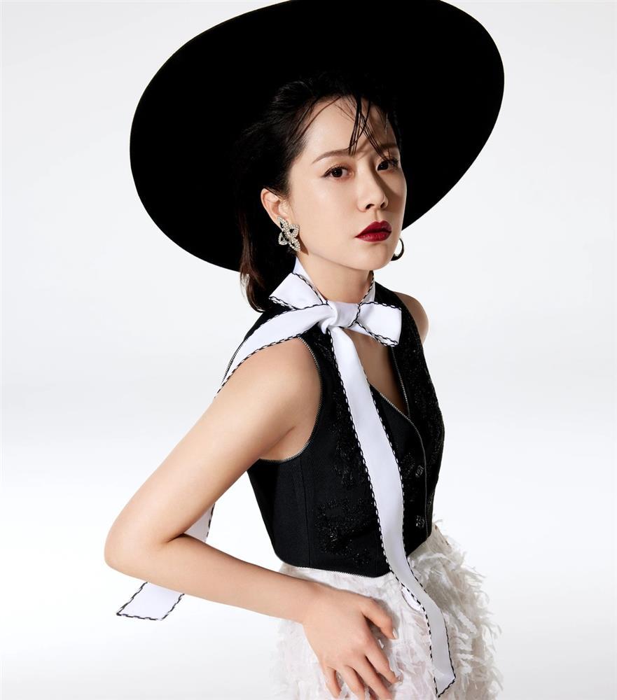 Nữ diễn viên dám bóc phốt showbiz Trung Quốc-1