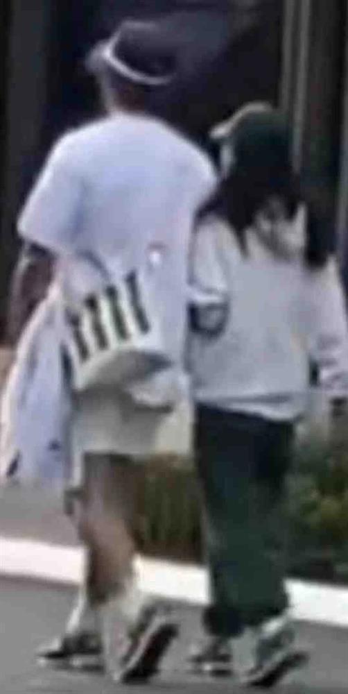 Hyun Bin - Son Ye Jin bị bóc bí mật sau đám cưới thế kỷ?-4