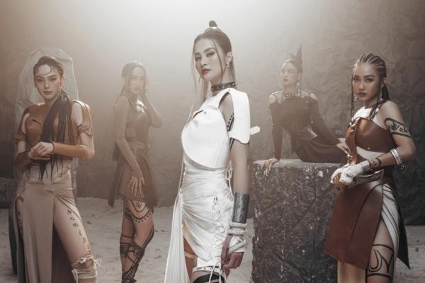 Wowy lấy thâm niên ra đáp trả khi bị chê rap dở trong MV Đông Nhi-12