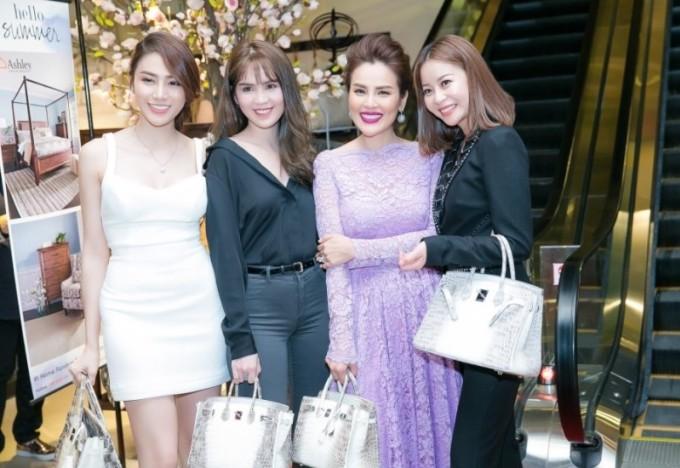 Hội bạn chất nhất Vbiz: Xách túi hiệu theo team, nguyên dàn Dior, Hermès-4