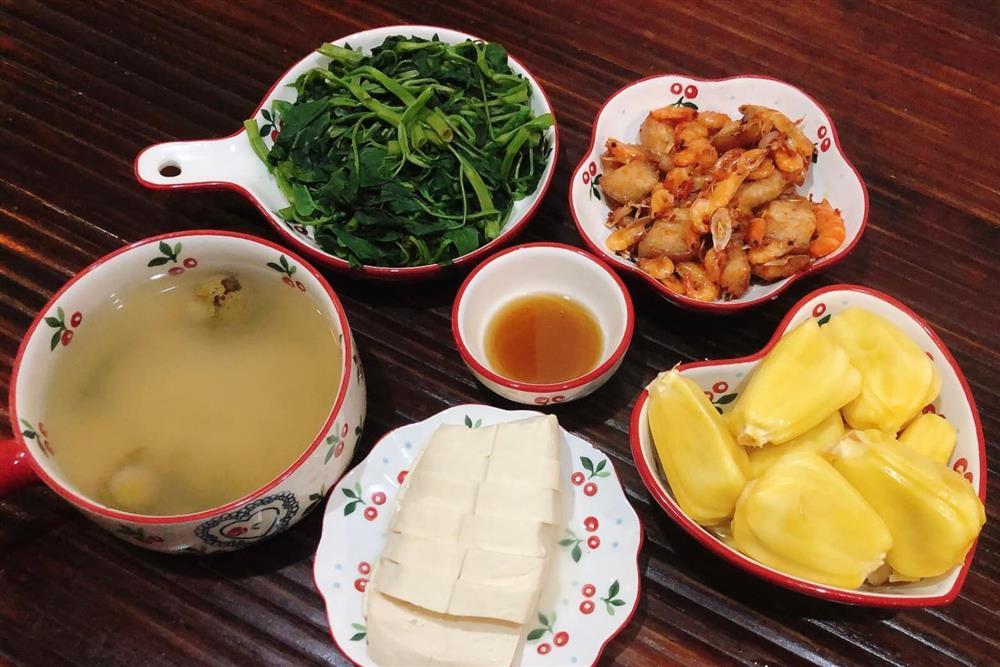 7 mâm cơm vợ nấu theo tiêu chí 3K, chồng ăn vài bát không chán-8