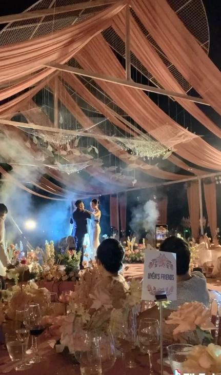 Đám cưới gây sốt với màn đánh golf bắn pháo hoa ở Phú Quốc-2