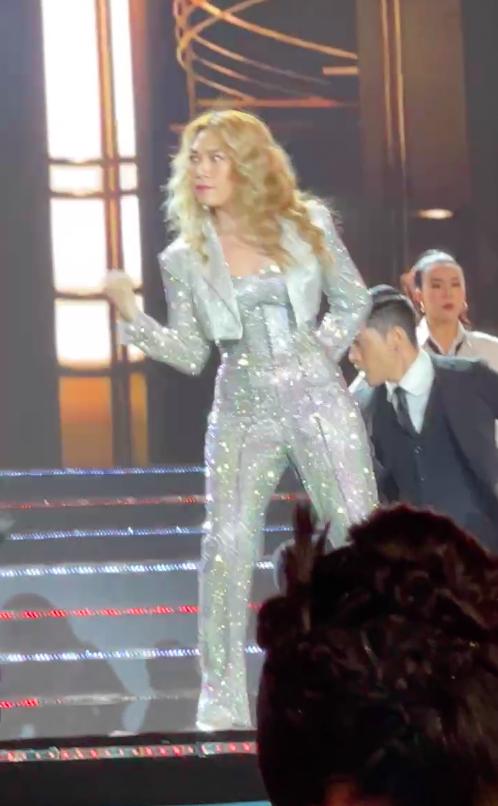 Mỹ Tâm bị lộ bé mỡ rõ từng vòng: Tăng cân hay stylist hại?-3