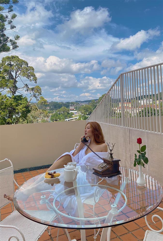 Sao Việt lo lắng khi Lê Thúy phải nhập viện tại Hà Nội-10