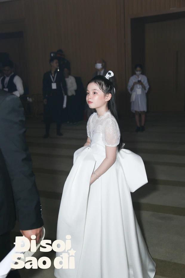 HOT: Phương Trinh Jolie công khai con gái riêng 9 tuổi-6