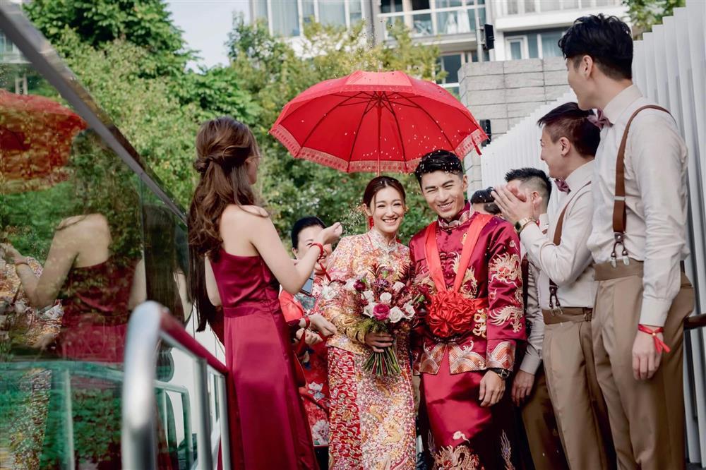 Đám cưới đặc biệt của người đàn ông lọt mắt xanh con gái tỷ phú-4