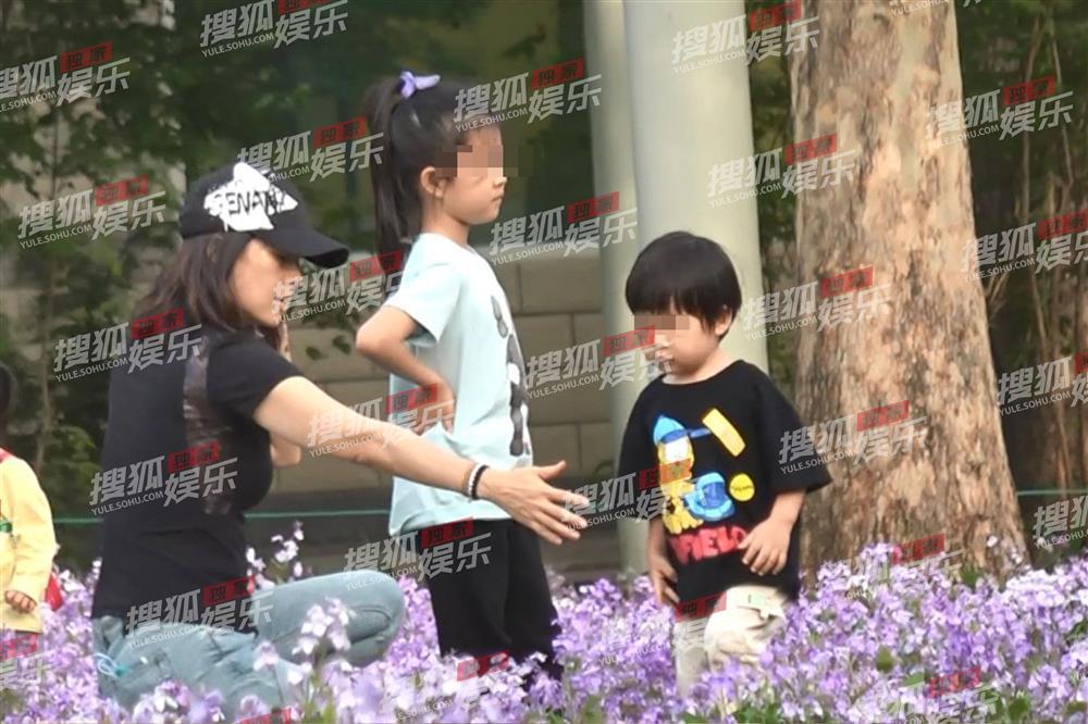 Đồn thổi đeo bám cuộc hôn nhân Chương Tử Di-4