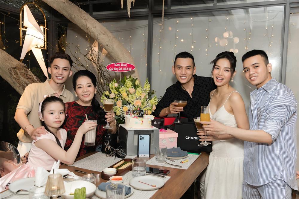 Mẹ chồng Phương Trinh Jolie đối xử ra sao với con riêng nàng dâu?-8