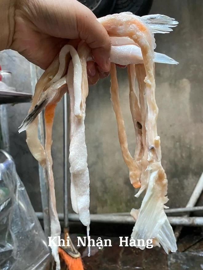 Mua cá hồi trên mạng, cô gái khóc thét khi nhận về đống bầy hầy-3