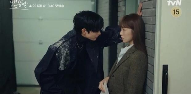 Lee Sung Kyung và Kim Young Dae diễn tệ khiến phim bết bát?-8