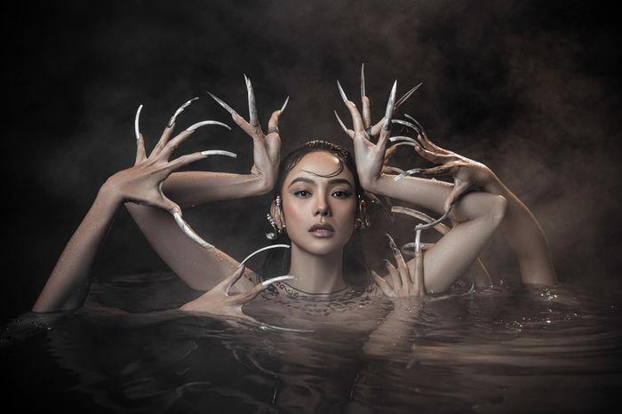 Minh Hằng vật lộn với bộ nail 10cm vì đóng MV cho Đông nhi-3