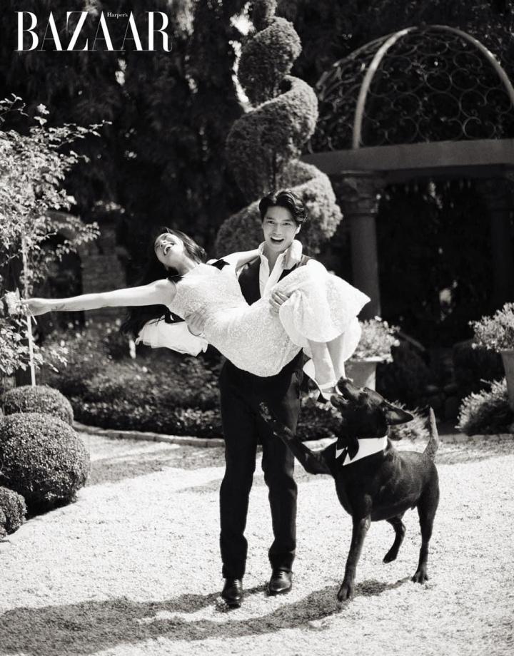 Cận cảnh 2 bộ váy cưới của Ngô Thanh Vân, có cả con chung xuất hiện-1