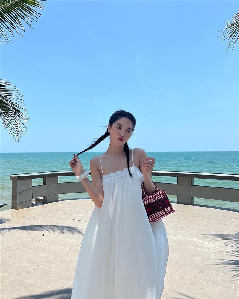 Sao Việt hôm nay 27/4: Quán quân Phạm Kiên khéo nịnh Hương Giang-10