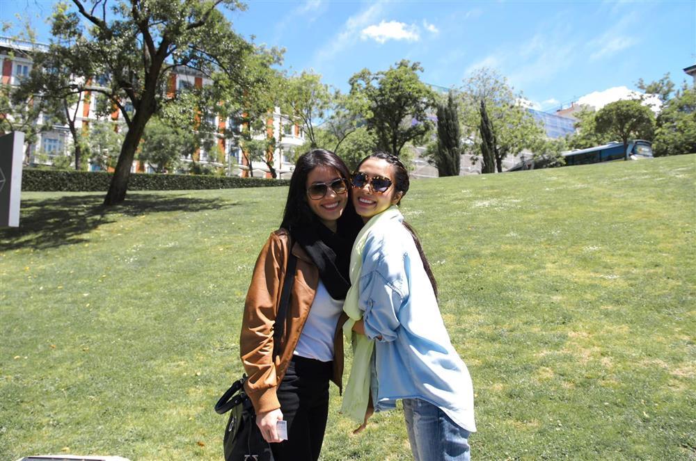 Sao Việt hôm nay 27/4: Quán quân Phạm Kiên khéo nịnh Hương Giang-12