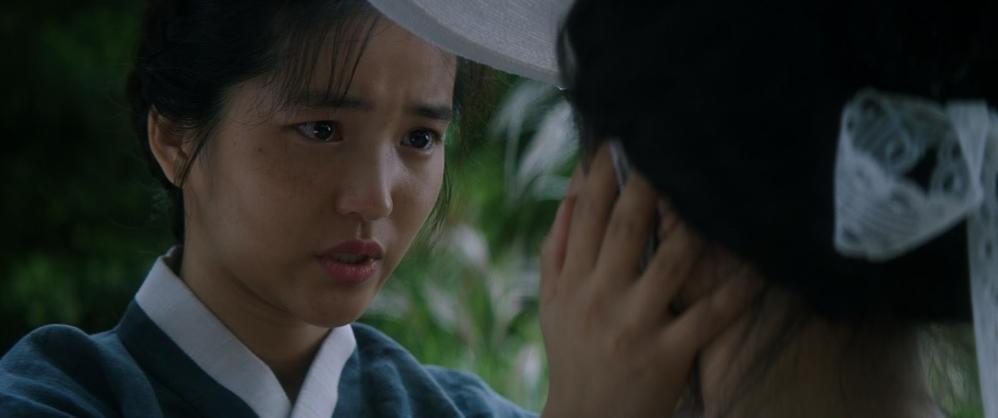 Kim Tae Ri và Kim Go Eun: Phim nào cũng ngập tràn bất hạnh-8
