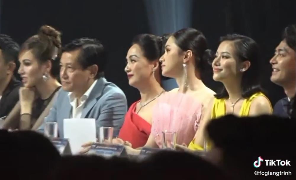 KHÓ TIN: Nhan sắc NSND Lê Khanh hạ cùng lúc 3 hoa hậu-4