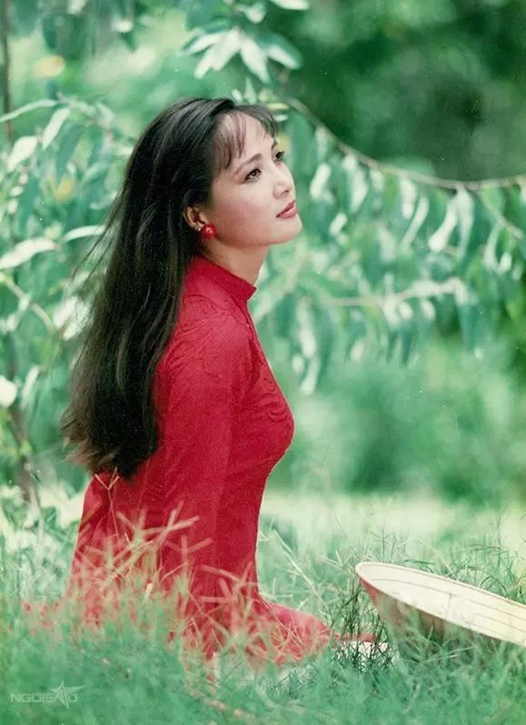 KHÓ TIN: Nhan sắc NSND Lê Khanh hạ cùng lúc 3 hoa hậu-15