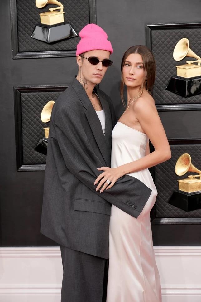After a stroke, Justin Bieber's wife was hospitalized for heart surgery