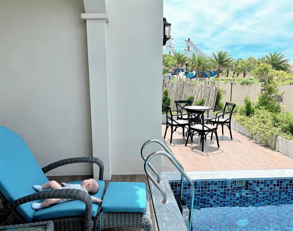 Sao Việt hôm nay 28/4: Bạn gái Huỳnh Anh hé lộ đại gia chống lưng-6