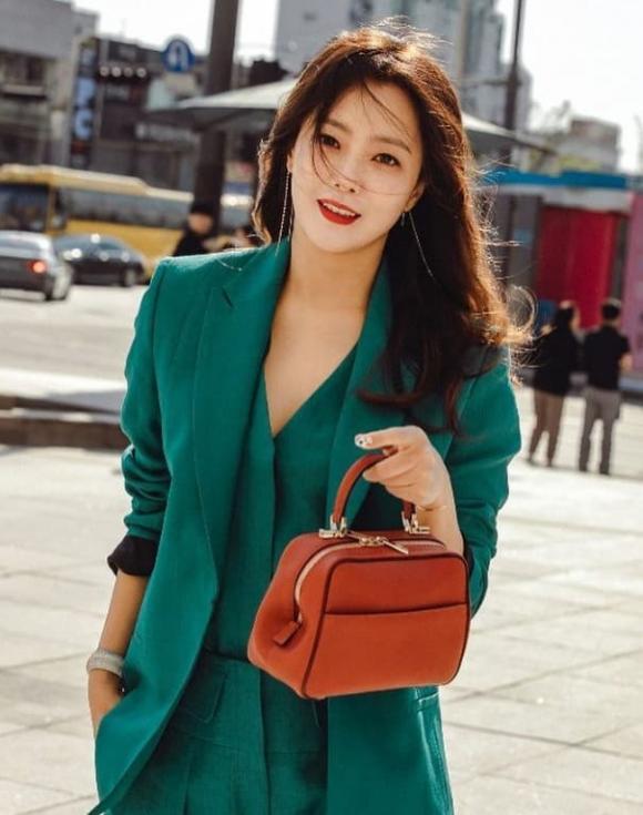 Ngôi sao cân được tất cả các kiểu tóc gọi tên Kim Hee Sun-3