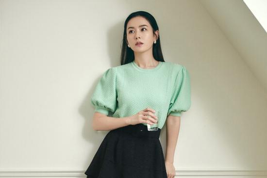 Son Ye Jin lộ diện sau chuyến trăng mật, nhan sắc đẹp đỉnh cao