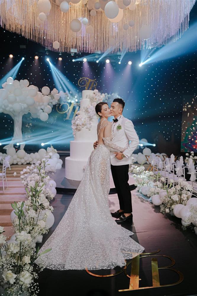 Phương Trinh Jolie hé lộ ý nghĩa bối cảnh tiệc cưới: Vì con gái riêng?-2