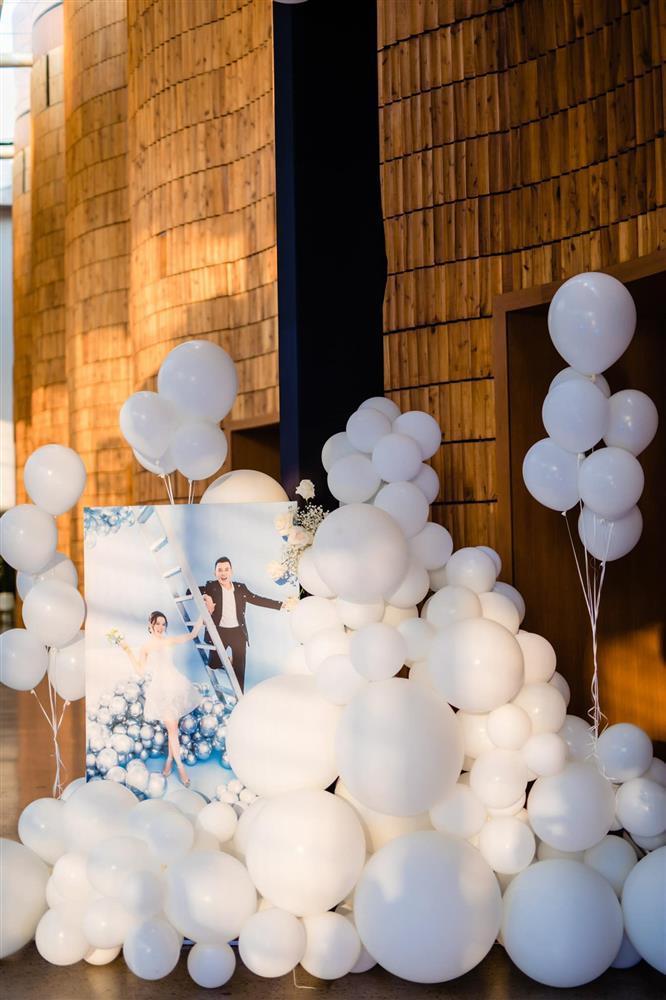 Phương Trinh Jolie hé lộ ý nghĩa bối cảnh tiệc cưới: Vì con gái riêng?-5