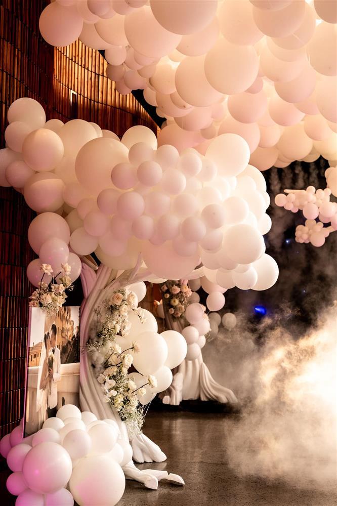 Phương Trinh Jolie hé lộ ý nghĩa bối cảnh tiệc cưới: Vì con gái riêng?-6