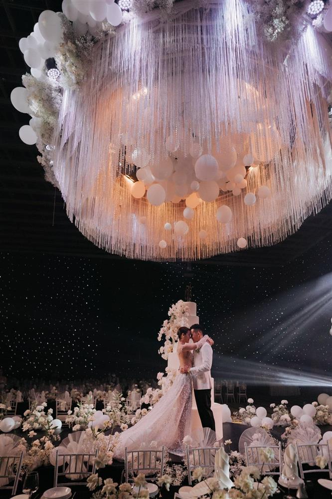 Phương Trinh Jolie hé lộ ý nghĩa bối cảnh tiệc cưới: Vì con gái riêng?-10