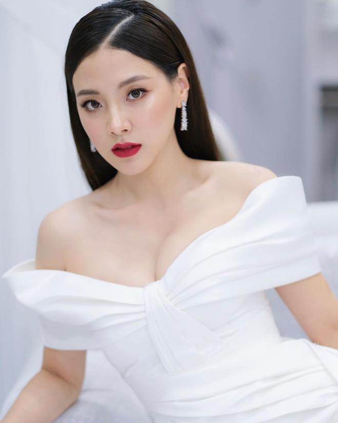 5 mỹ nhân Việt đọ sắc Baifern, không ai thắng nổi-12