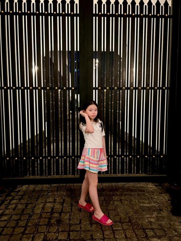 Con gái 9 tuổi Phương Trinh Jolie: Yoga cực dẻo, thừa hưởng gen mẹ-10