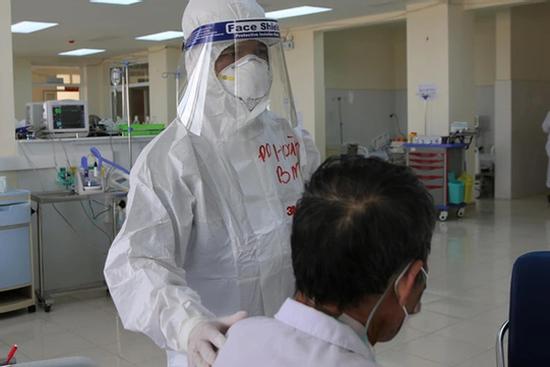 Một người lao động mắc Covid-19 được BHXH chi trả hơn 1,5 triệu đồng