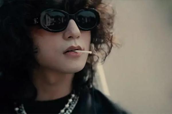 Là một người mẹ, tôi ước con mình không xem MV mới của Sơn Tùng M-TP-1