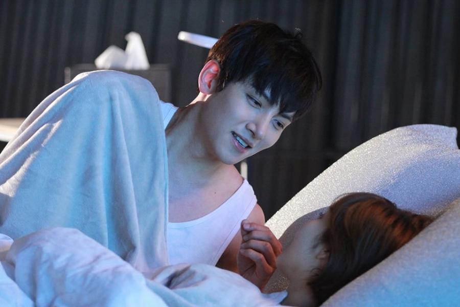 5 thói quen nhỏ trên giường chứng tỏ các anh trai chung thủy-1