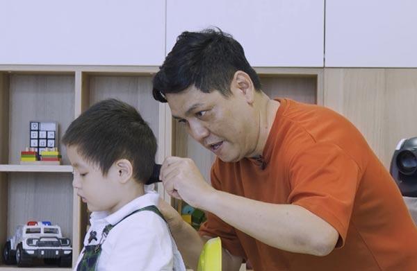 Các nhóc tì sao Việt đáng yêu hết cỡ khi ở nhà với ba-7