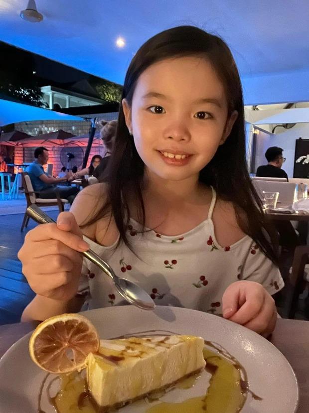 Phương Trinh Jolie lần đầu chia sẻ ảnh con gái sau đám cưới, 1 chi tiết thể hiện rõ sự hạnh phúc-2