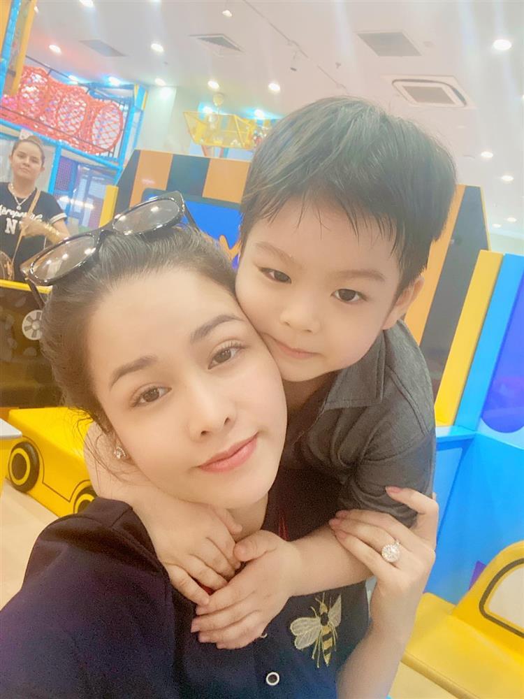 Nhật Kim Anh không còn muốn giành quyền nuôi con?-2