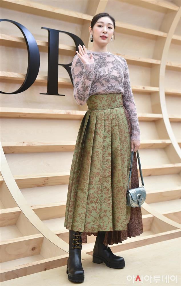 BLACKPINK Jisoo so kè nhan sắc Suzy và dàn sao khủng xứ Hàn-7