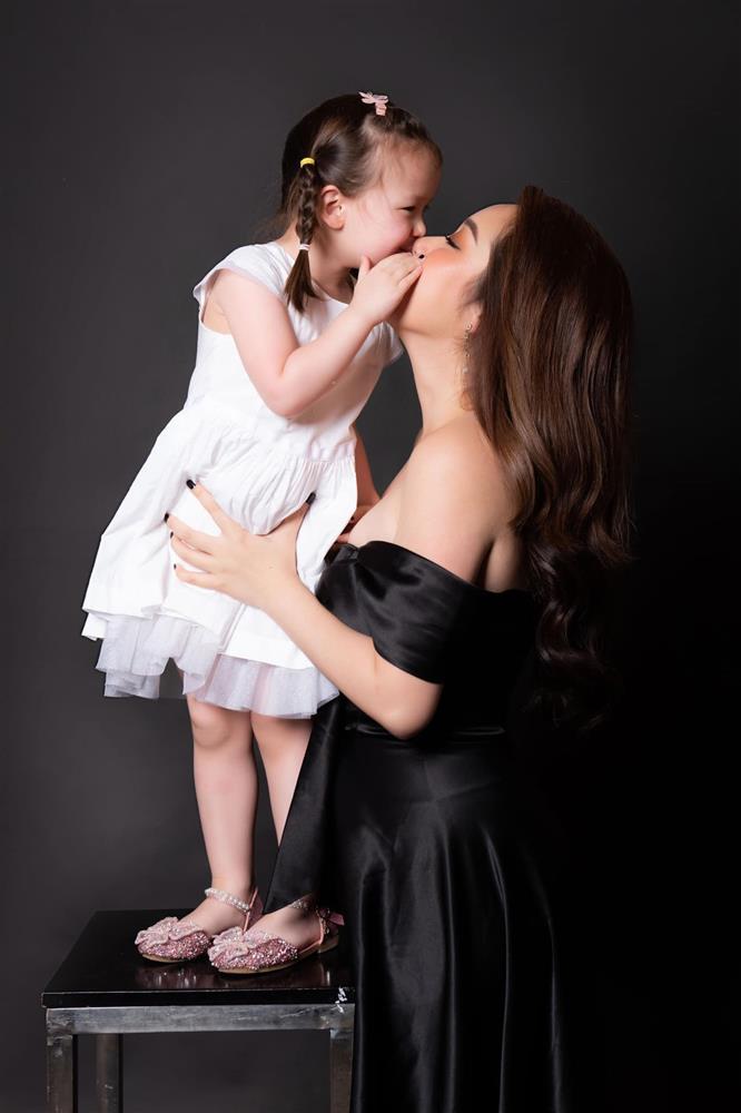 Hoa hậu gia thế Ngô Phương Lan hiếm hoi khoe mẹ đẻ quyền lực-5