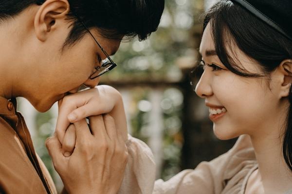 Cặp đôi MC kết hôn sau 5 năm, đặt 1 quy tắc ngầm vì cưới người trong nghề-6