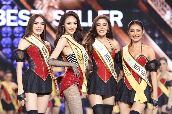 Ca sĩ nổi tiếng đăng quang Hoa hậu Hòa bình Thái Lan-11