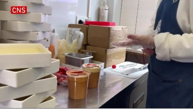 3 pha sáng tạo trà sữa khó đỡ, từ trà sữa vị lẩu đến matcha cua sốt ớt-2