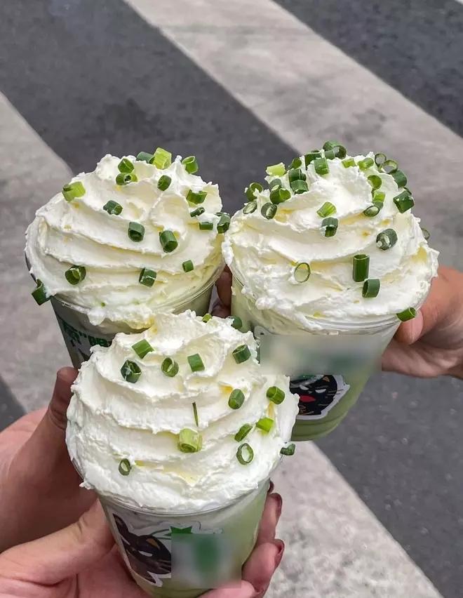 3 pha sáng tạo trà sữa khó đỡ, từ trà sữa vị lẩu đến matcha cua sốt ớt-7