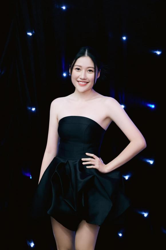 Em gái Trấn Thành thăng hạng nhan sắc hậu giảm cân thành công-12