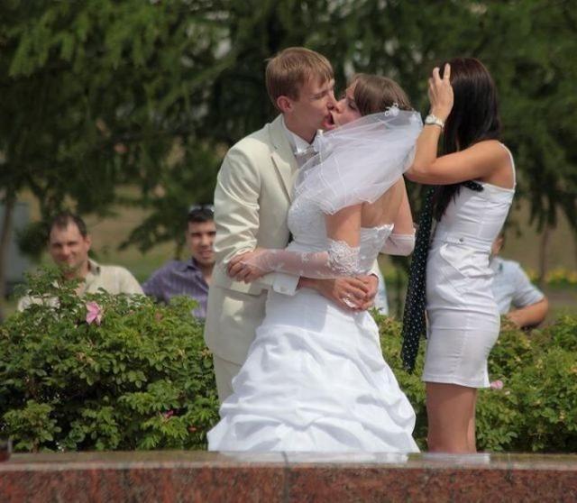 Bad luck clings to brides on the wedding day, after that day, they want to erase it all!-9