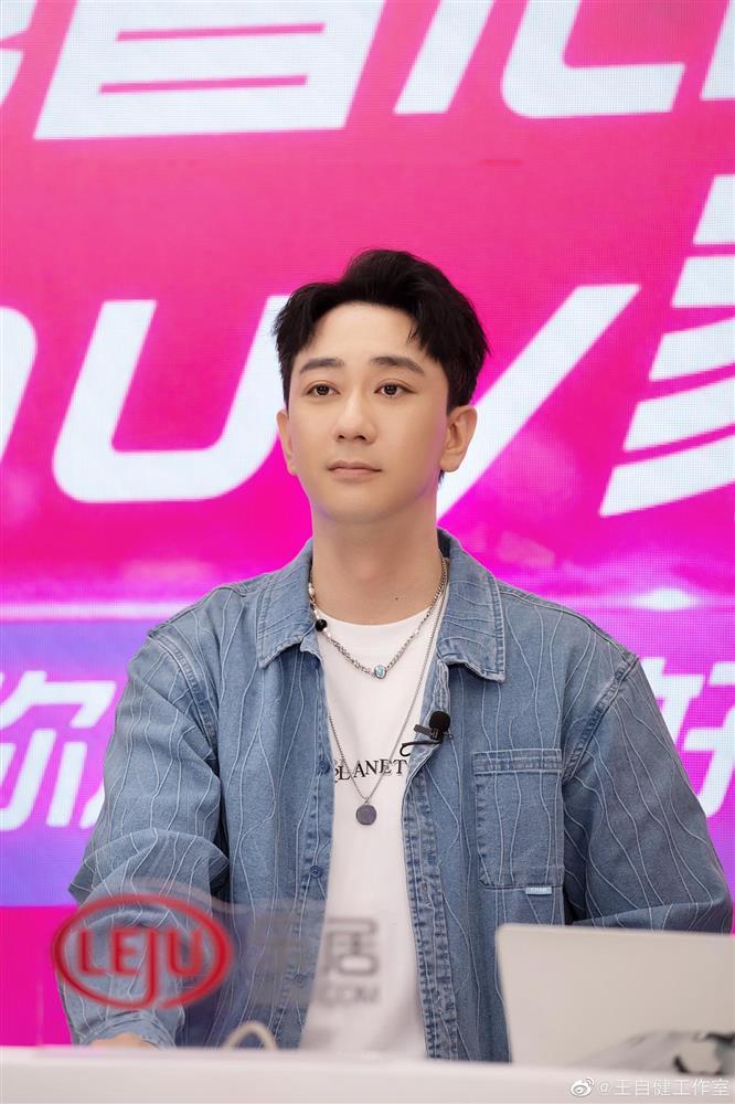 Sao nam bị vợ tát 500 cái, quỳ gối cầu xin không đánh vào mặt-2