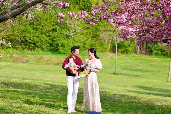 Cặp song sinh dính liền hiếm gặp, 200.000 trẻ mới gặp 1 ca-2