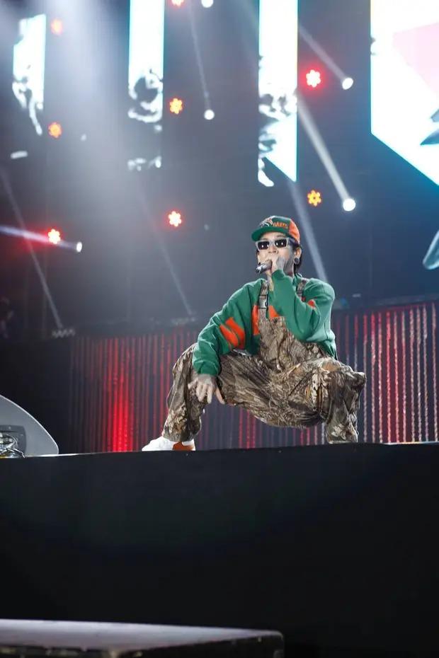 Show vé 2 triệu có Binz, Wowy ế ẩm, khách đếm trên đầu ngón tay-7